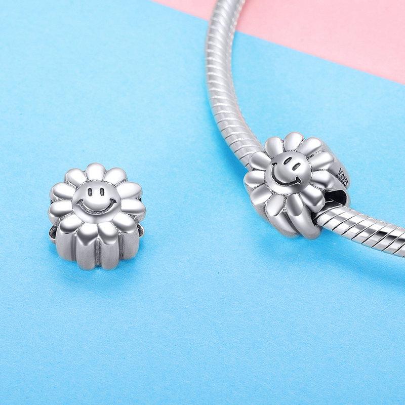Smiling Sunflower Charm - The Silver Goose